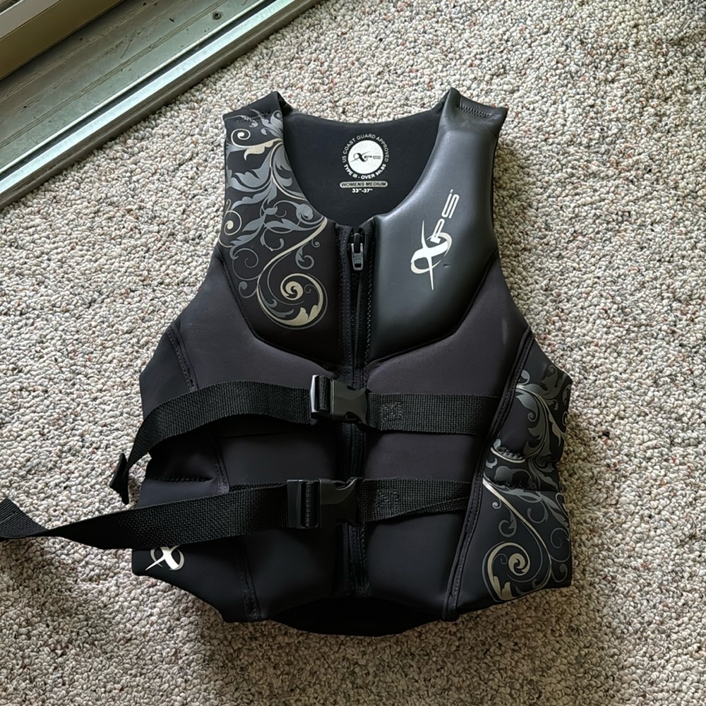 XPS Type III Ski Vest